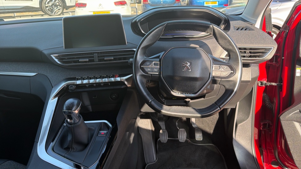 Peugeot 3008 1.2 PureTech Allure 5dr Petrol Estate - Image 10