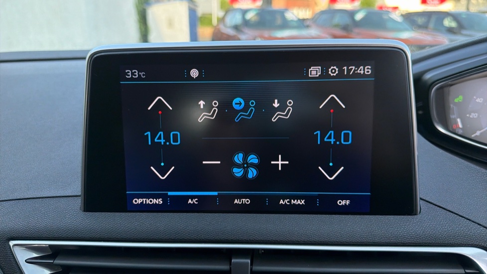 Peugeot 3008 1.2 PureTech Allure 5dr Petrol Estate - Image 28
