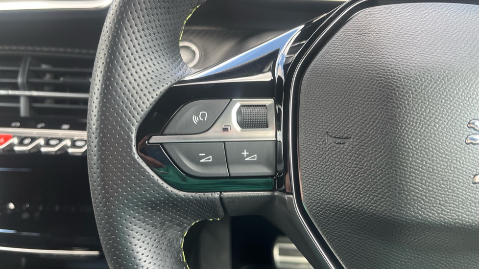 Peugeot 208 100kW GT Premium 50kWh 5dr Auto Electric Hatchback - Image 21