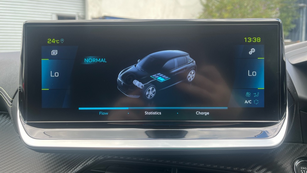Peugeot 208 100kW GT Premium 50kWh 5dr Auto Electric Hatchback - Image 35