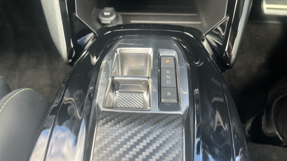 Peugeot 208 100kW GT Premium 50kWh 5dr Auto Electric Hatchback - Image 38