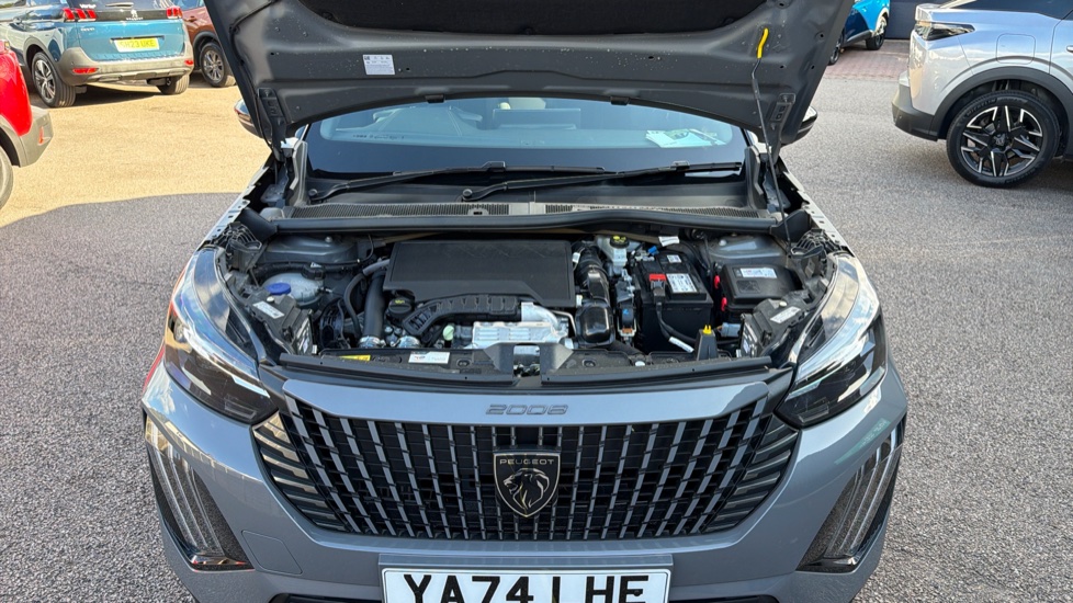 Peugeot 2008 1.2 PureTech 130 GT 5dr EAT8 Petrol Estate - Image 8