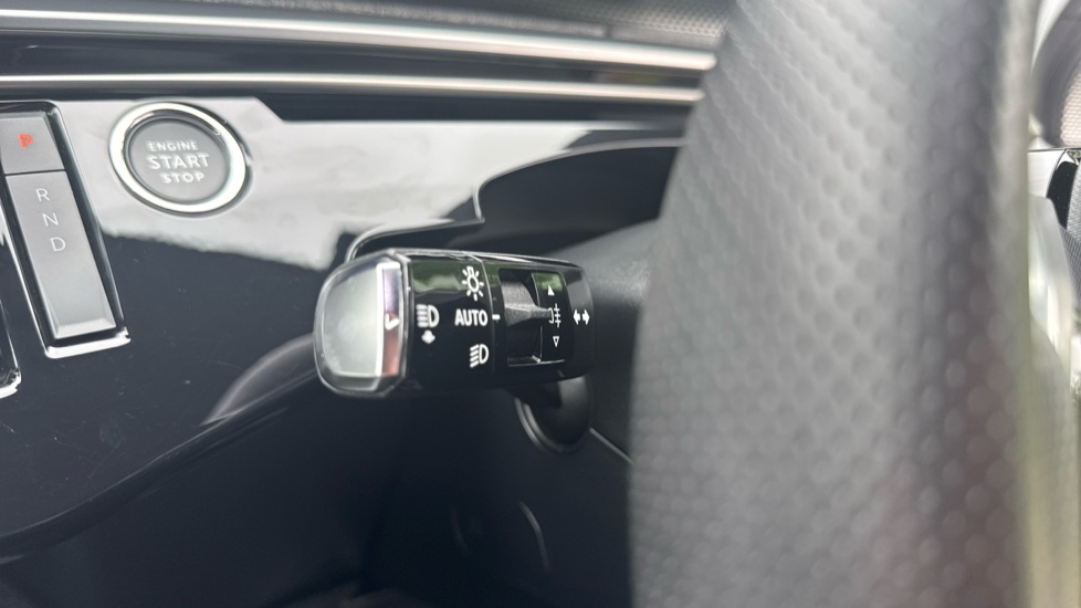 Peugeot 3008 157kW GT 73kWh 5dr Auto Electric Estate - Image 27