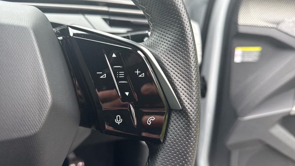 Peugeot 3008 157kW GT 73kWh 5dr Auto Electric Estate - Image 28