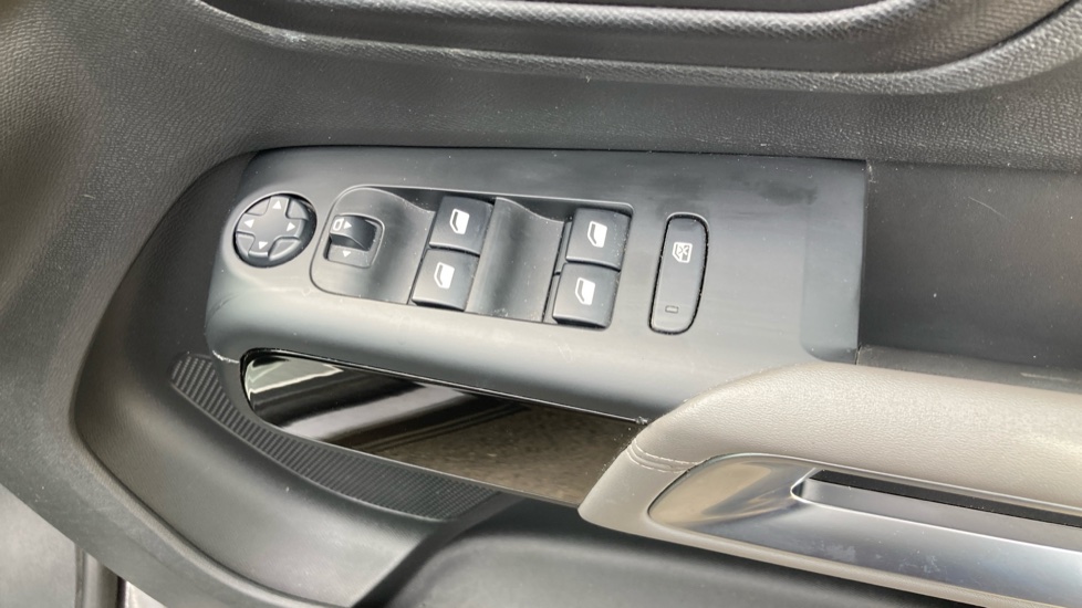 Citroen C5 Aircross 1.5 BlueHDi 130 Flair Plus 5dr EAT8 Diesel Hatchback - Image 33