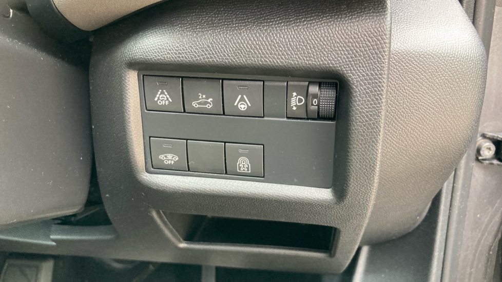 Citroen C5 Aircross 1.5 BlueHDi 130 Flair Plus 5dr EAT8 Diesel Hatchback - Image 37