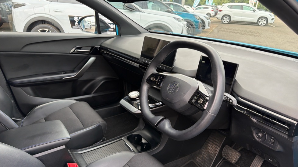 MG MG4 150kW Trophy EV Long Range 64kWh 5dr Auto Electric Hatchback - Image 11