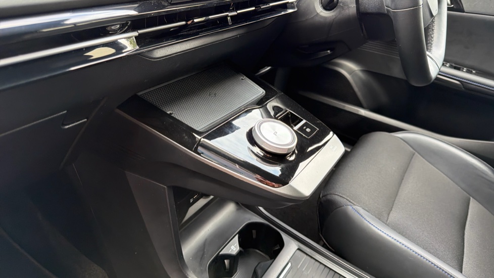 MG MG4 150kW Trophy EV Long Range 64kWh 5dr Auto Electric Hatchback - Image 13
