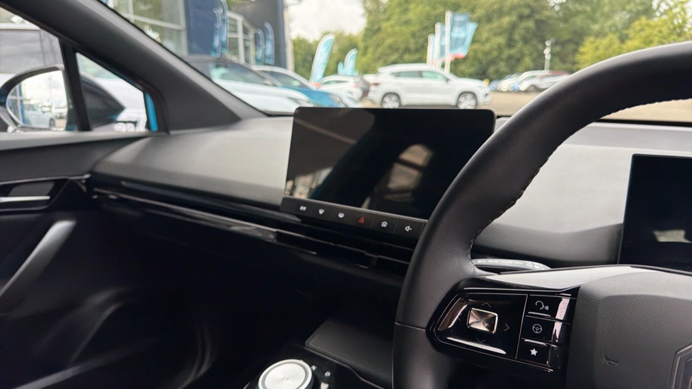 MG MG4 150kW Trophy EV Long Range 64kWh 5dr Auto Electric Hatchback - Image 14