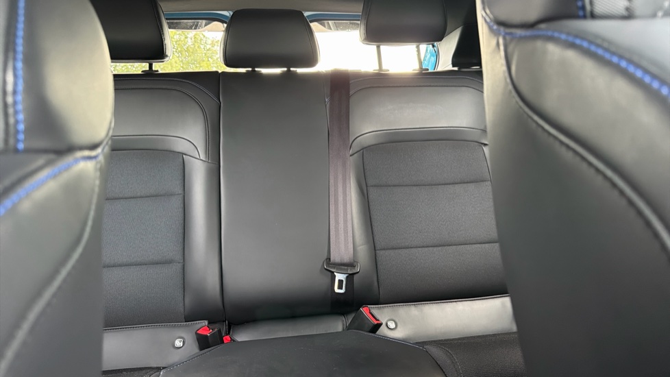 MG MG4 150kW Trophy EV Long Range 64kWh 5dr Auto Electric Hatchback - Image 15