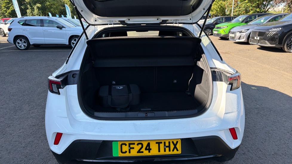 Vauxhall Mokka 100kW Ultimate 50kWh 5dr Auto Electric Hatchback - Image 4