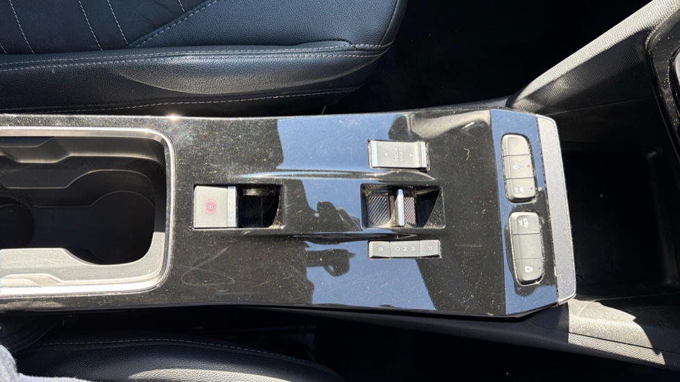 Vauxhall Mokka 100kW Ultimate 50kWh 5dr Auto Electric Hatchback - Image 39