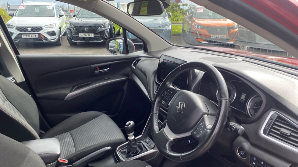Suzuki S-Cross 1.4 Boosterjet 48V Hybrid Motion 5dr Petrol Hatchback - Image 11