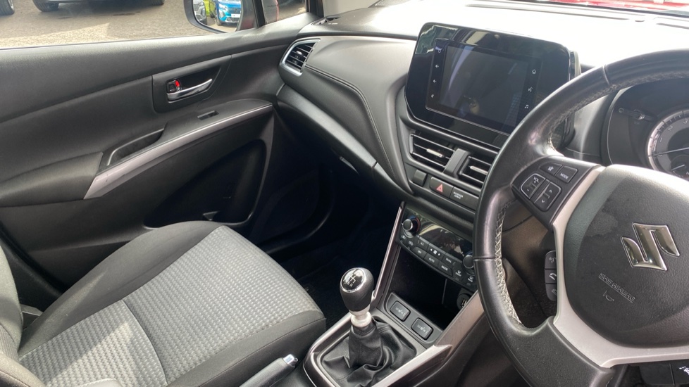 Suzuki S-Cross 1.4 Boosterjet 48V Hybrid Motion 5dr Petrol Hatchback - Image 14