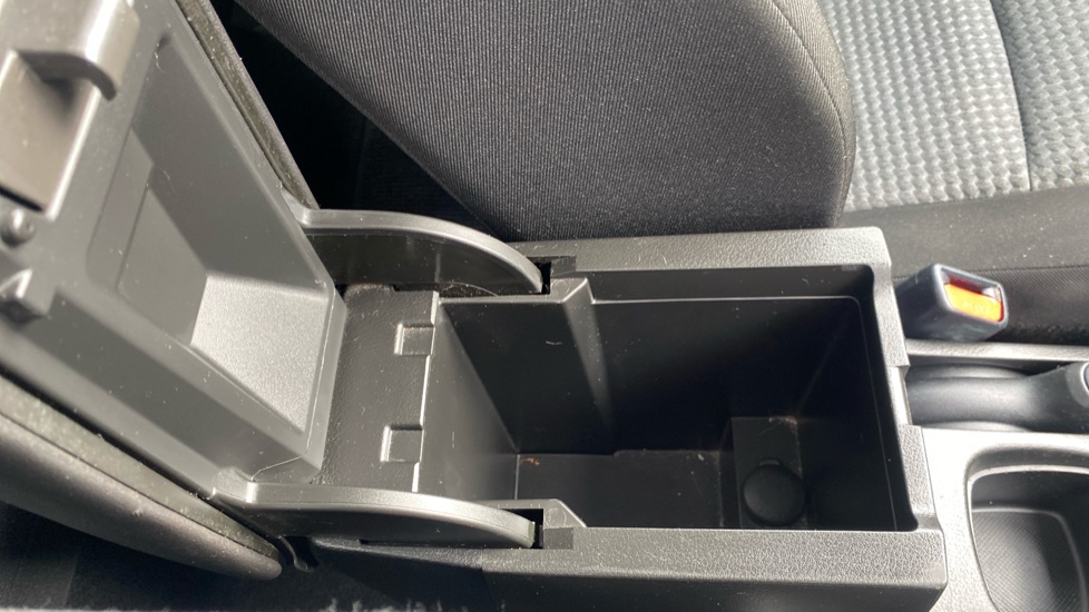 Suzuki S-Cross 1.4 Boosterjet 48V Hybrid Motion 5dr Petrol Hatchback - Image 29