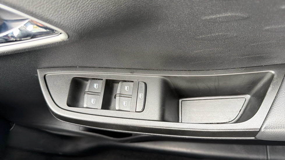 MG MG3 1.5 VTi-TECH Excite 5dr Petrol Hatchback - Image 37