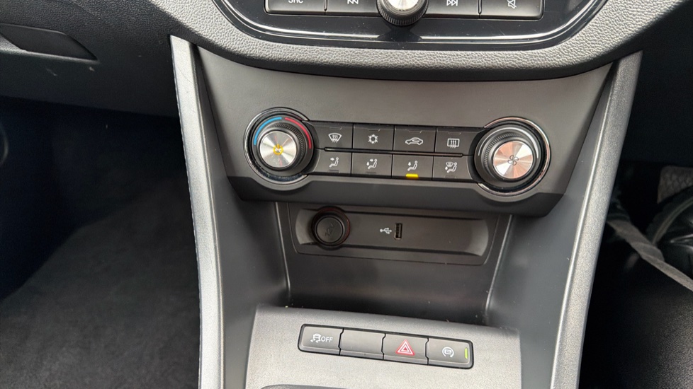 MG MG3 1.5 VTi-TECH Excite 5dr Petrol Hatchback - Image 40