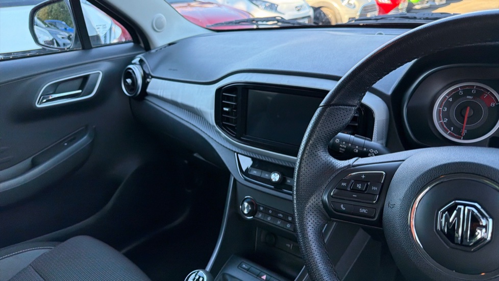 MG MG3 1.5 VTi-TECH Excite 5dr Petrol Hatchback - Image 14