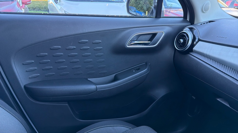 MG MG3 1.5 VTi-TECH Excite 5dr Petrol Hatchback - Image 40