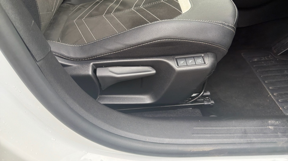 Vauxhall Corsa 1.2 Turbo Ultimate 5dr Petrol Hatchback - Image 31