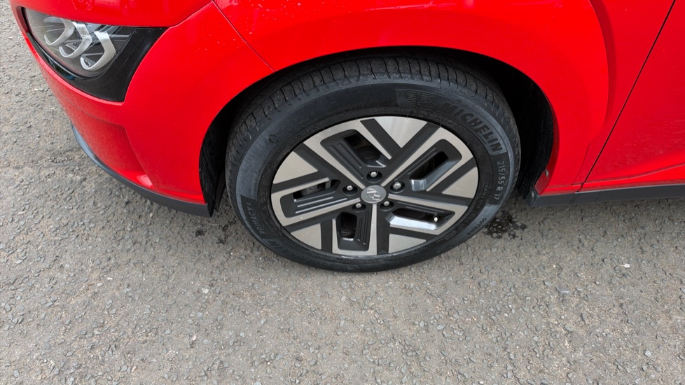 Hyundai KONA 150kW Premium 64kWh 5dr Auto Electric Hatchback - Image 27