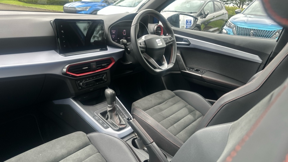 SEAT Arona 1.5 TSI 150 FR Sport 5dr DSG Petrol Hatchback - Image 9