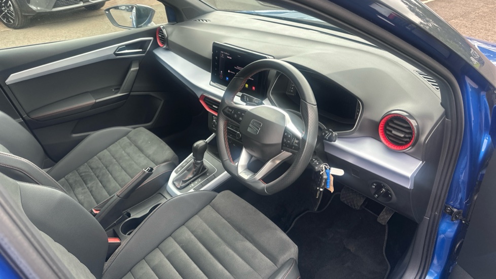 SEAT Arona 1.5 TSI 150 FR Sport 5dr DSG Petrol Hatchback - Image 11
