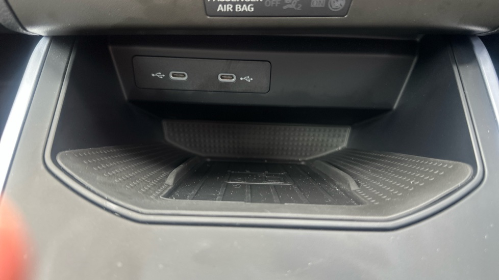 SEAT Arona 1.5 TSI 150 FR Sport 5dr DSG Petrol Hatchback - Image 36
