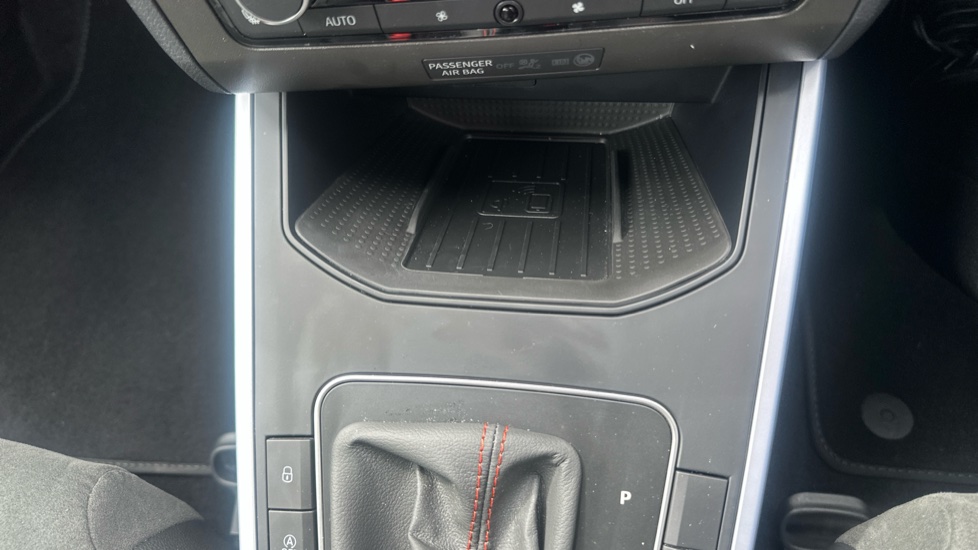 SEAT Arona 1.5 TSI 150 FR Sport 5dr DSG Petrol Hatchback - Image 37