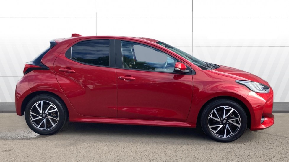 Toyota Yaris 1.5 Hybrid Design 5dr CVT Hybrid Hatchback - Image 5