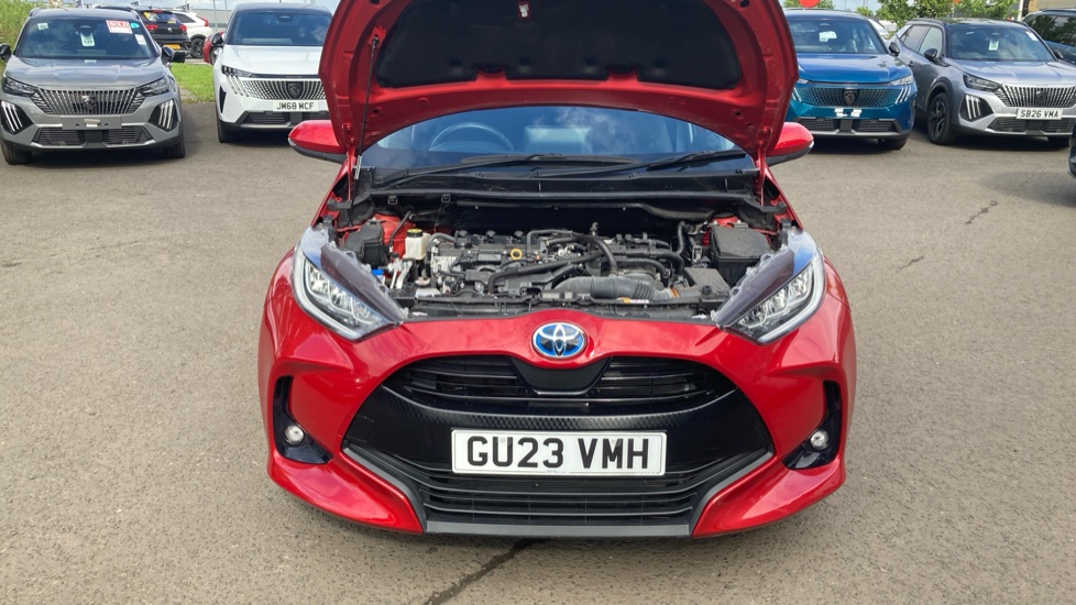 Toyota Yaris 1.5 Hybrid Design 5dr CVT Hybrid Hatchback - Image 8