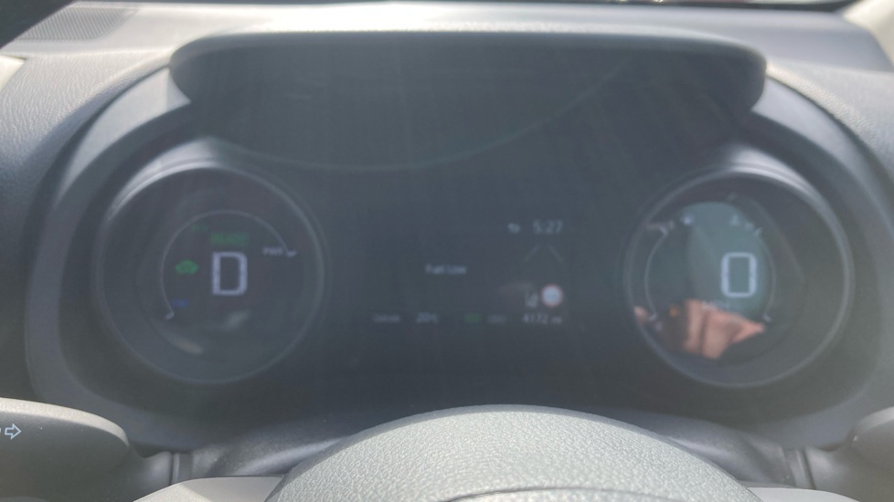 Toyota Yaris 1.5 Hybrid Design 5dr CVT Hybrid Hatchback - Image 18