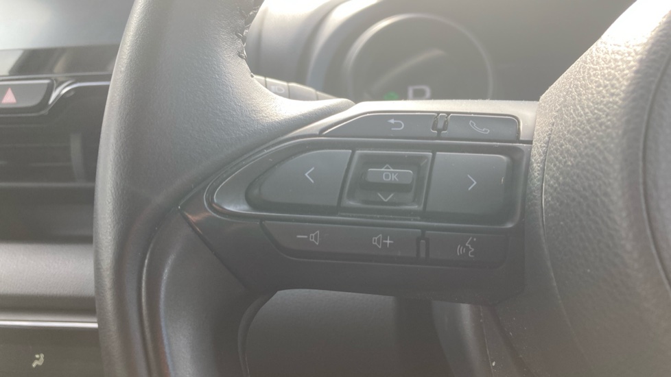 Toyota Yaris 1.5 Hybrid Design 5dr CVT Hybrid Hatchback - Image 34