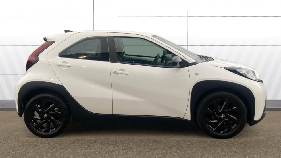 Toyota Aygo X 1.0 VVT-i Pure 5dr Auto Petrol Hatchback - Image 5