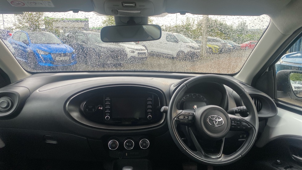 Toyota Aygo X 1.0 VVT-i Pure 5dr Auto Petrol Hatchback - Image 10