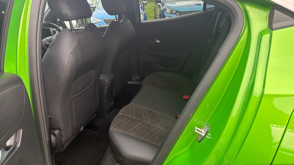 Vauxhall Mokka 1.2 Turbo Ultimate 5dr Auto Petrol Hatchback - Image 16