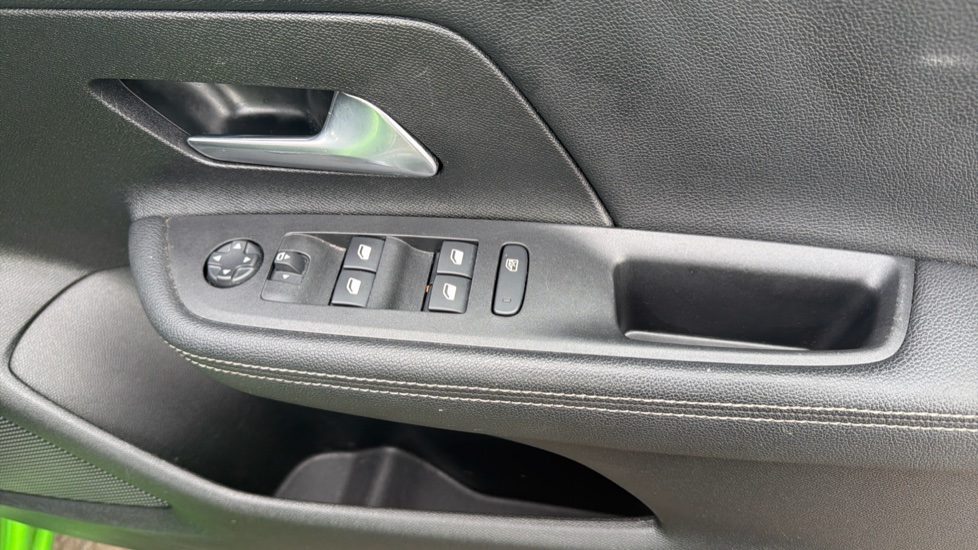 Vauxhall Mokka 1.2 Turbo Ultimate 5dr Auto Petrol Hatchback - Image 32