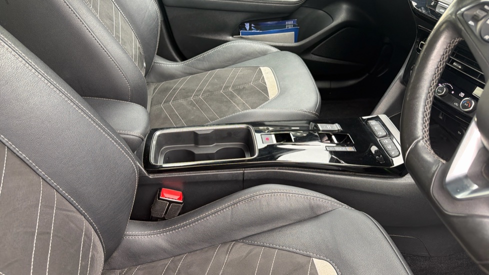 Vauxhall Mokka 1.2 Turbo Ultimate 5dr Auto Petrol Hatchback - Image 36