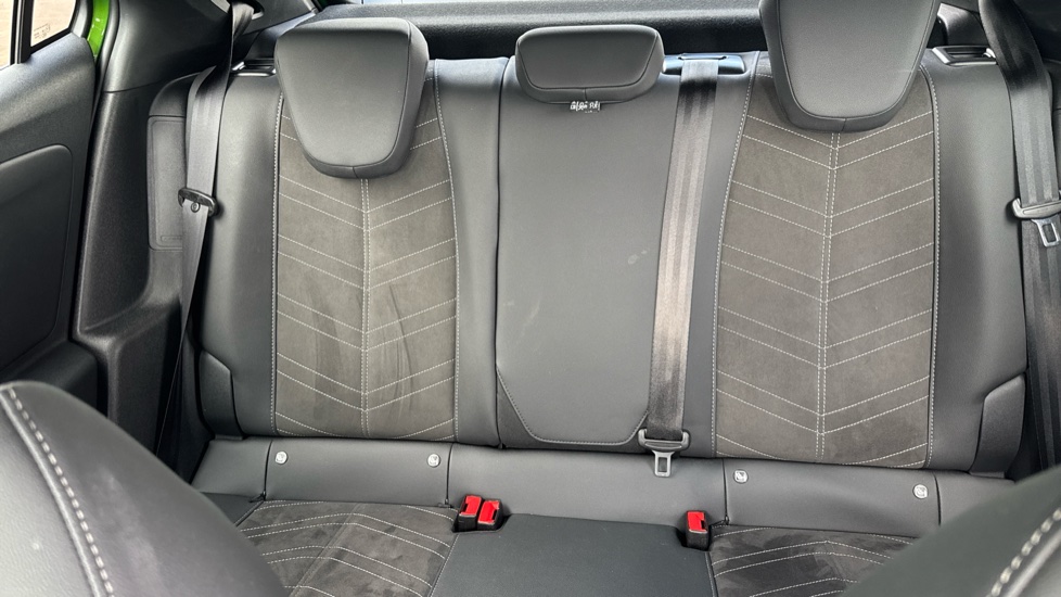 Vauxhall Mokka 100kW Ultimate 50kWh 5dr Auto Electric Hatchback - Image 15