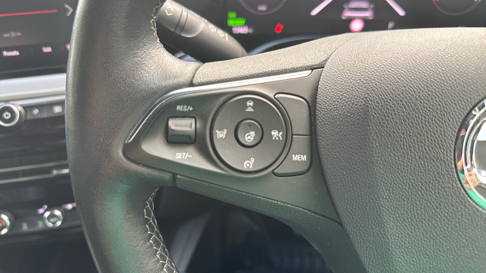 Vauxhall Mokka 100kW Ultimate 50kWh 5dr Auto Electric Hatchback - Image 28
