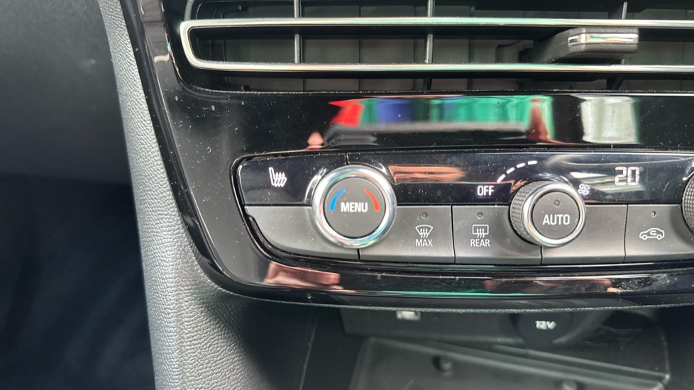 Vauxhall Mokka 100kW Ultimate 50kWh 5dr Auto Electric Hatchback - Image 35