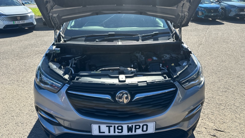 Vauxhall Grandland X 1.2 Turbo Tech Line Nav 5dr Petrol Hatchback - Image 8