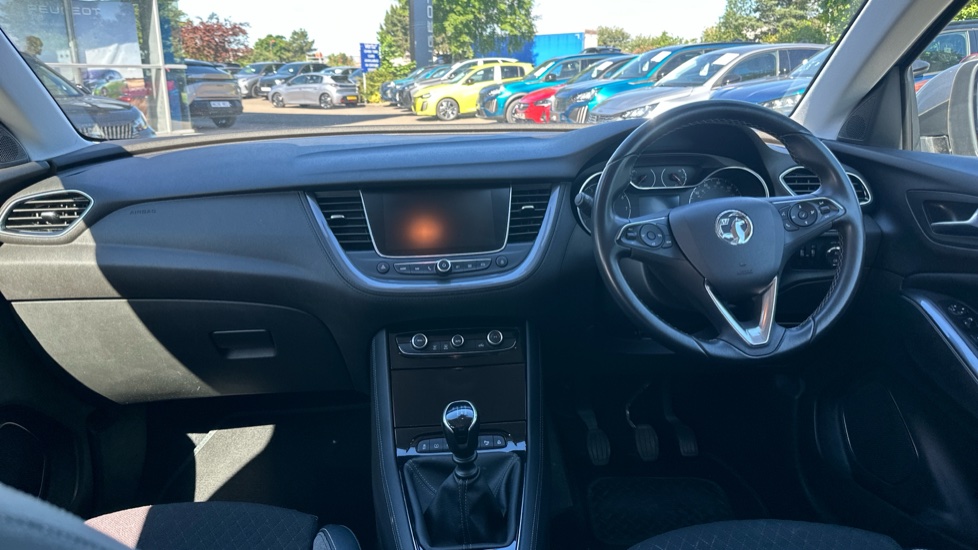 Vauxhall Grandland X 1.2 Turbo Tech Line Nav 5dr Petrol Hatchback - Image 10
