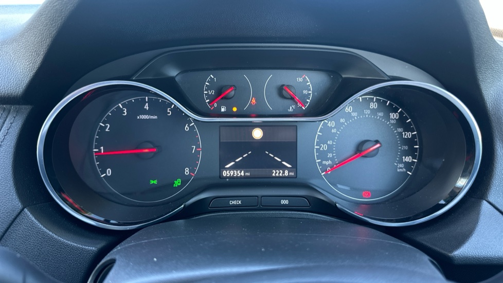 Vauxhall Grandland X 1.2 Turbo Tech Line Nav 5dr Petrol Hatchback - Image 32