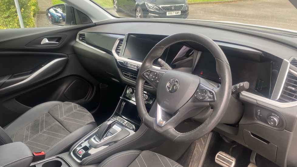 Vauxhall Grandland 1.2 Turbo Ultimate 5dr Auto Petrol Hatchback - Image 11