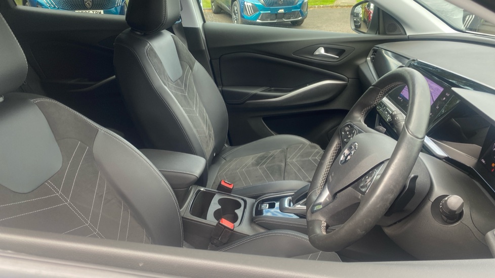 Vauxhall Grandland 1.2 Turbo Ultimate 5dr Auto Petrol Hatchback - Image 42