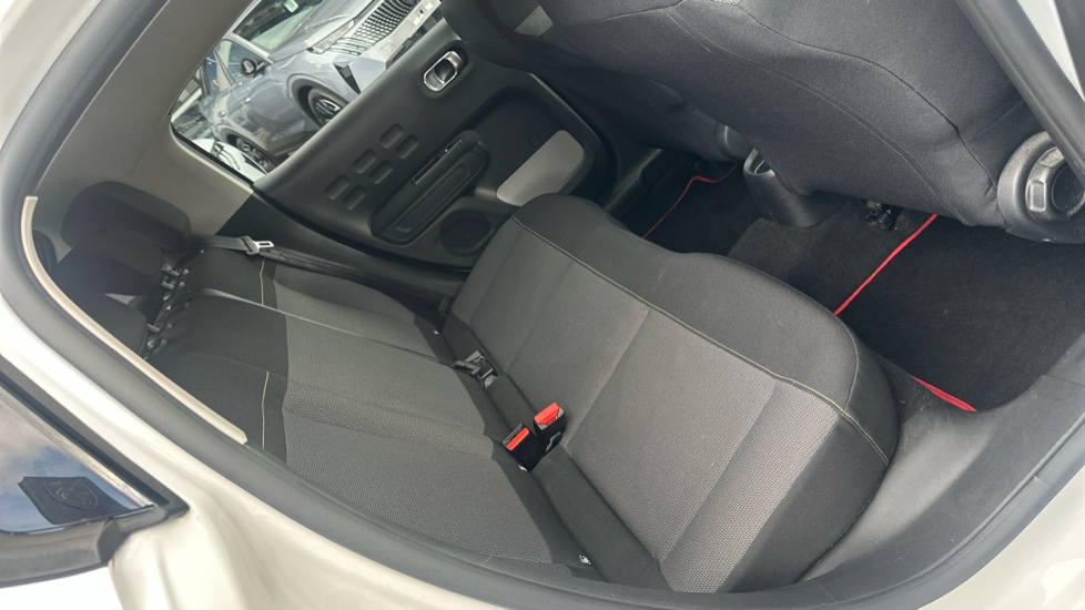 Citroen C3 1.2 PureTech 110 Flair 5dr [6 Speed] Petrol Hatchback - Image 16