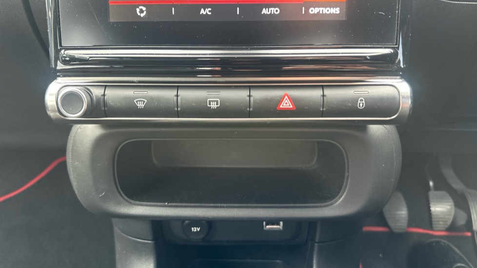 Citroen C3 1.2 PureTech 110 Flair 5dr [6 Speed] Petrol Hatchback - Image 32