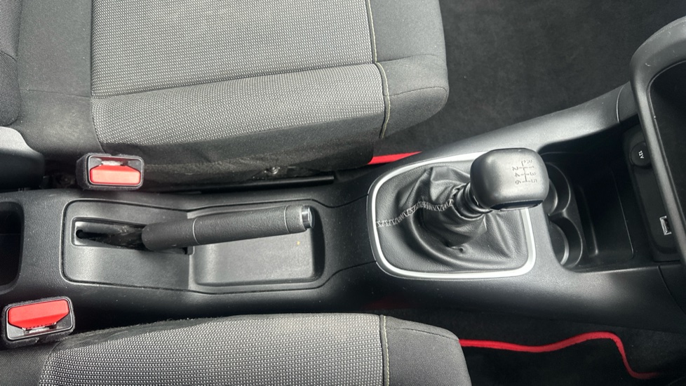 Citroen C3 1.2 PureTech 110 Flair 5dr [6 Speed] Petrol Hatchback - Image 35