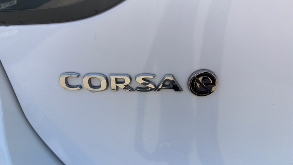 Vauxhall Corsa 100kW Ultimate 50kWh 5dr Auto [11kWCh] Electric Hatchback - Image 28